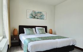 Cn-Hotel